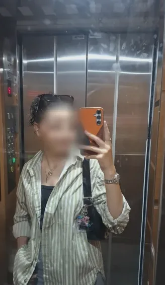 Christina, 21