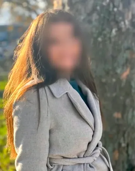 Daniela, 29