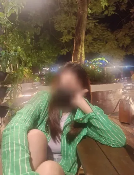 Elisa, 28