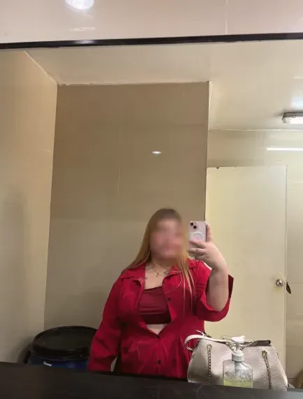 Emilia, 26