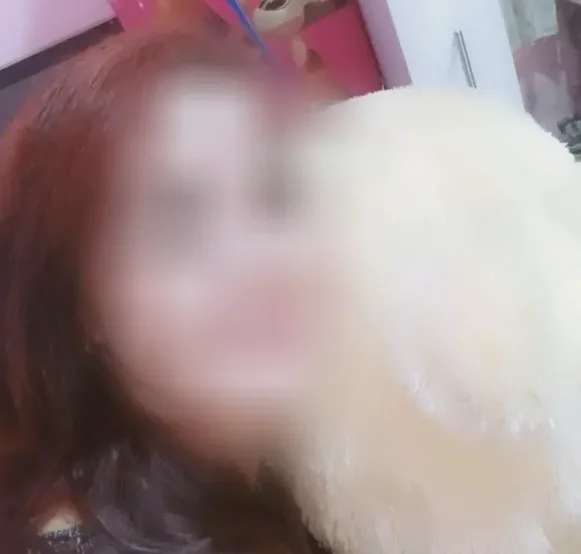 Emma, 37