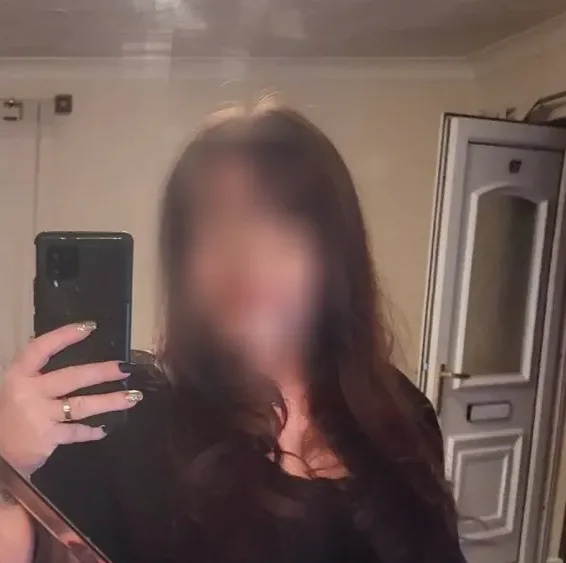 Eva, 36