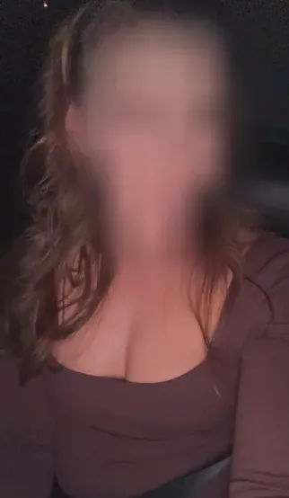 Ivona, 31