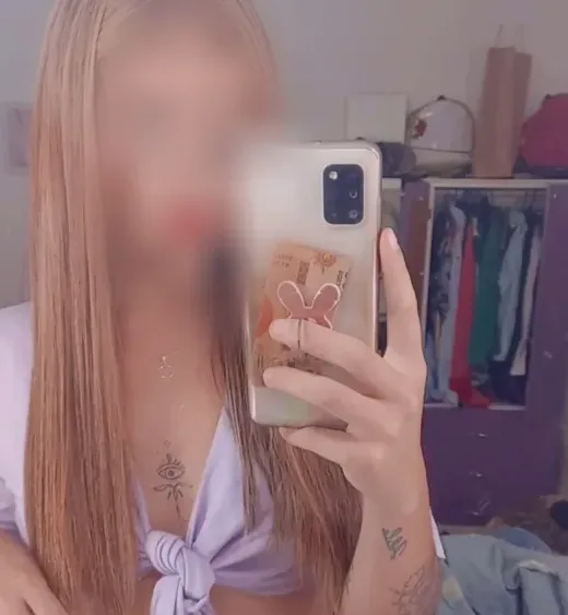 Jasmin, 33