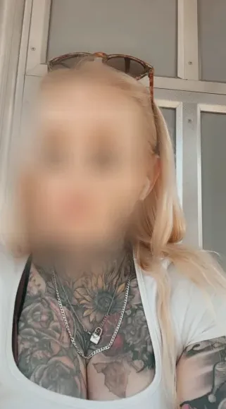Maren, 37