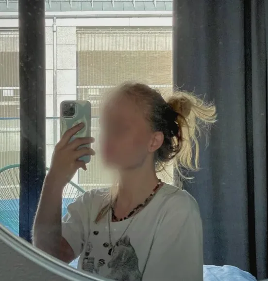 Marina, 19