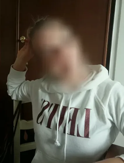 Nina, 39