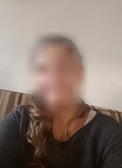 Paula, 25