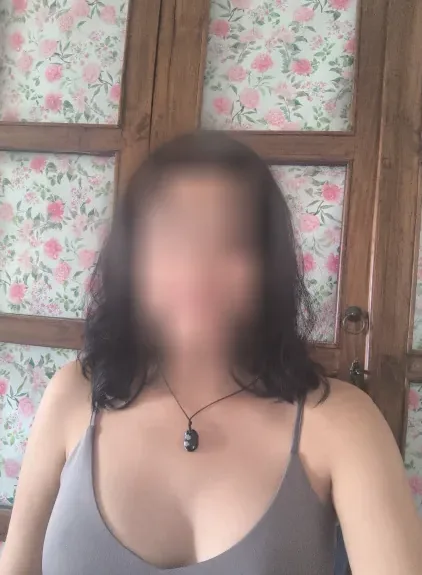 Pia, 38