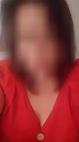 Rosa, 37