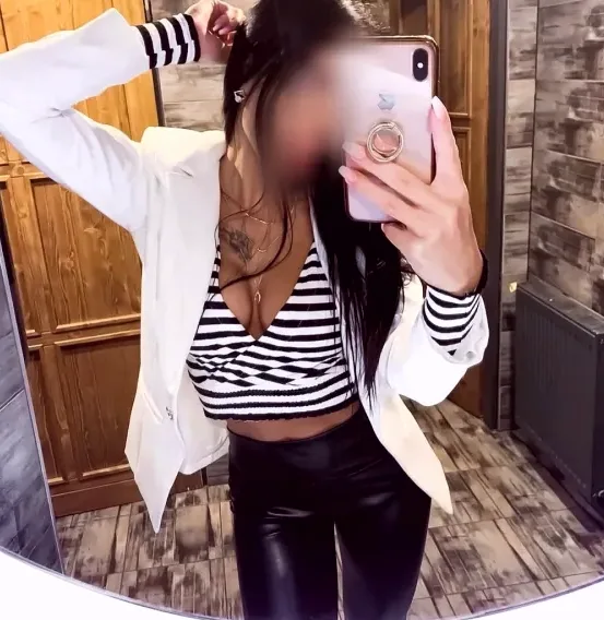 Thea, 34